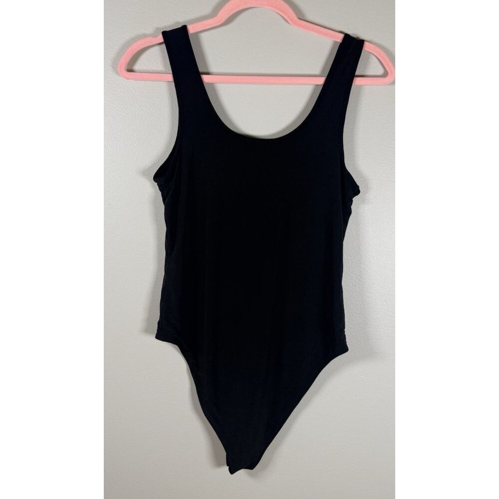 Forever 21 Women's Black Sleeveless Scoop Neck Bodysuit - Size Large